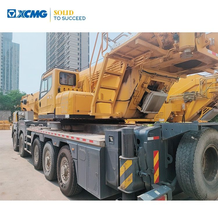 XCMG Factory Second-hand Hydraulic Mobile Truck Crane XCT130L8 Crane Boom Truck Price